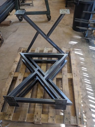 Steel bespoke table legs